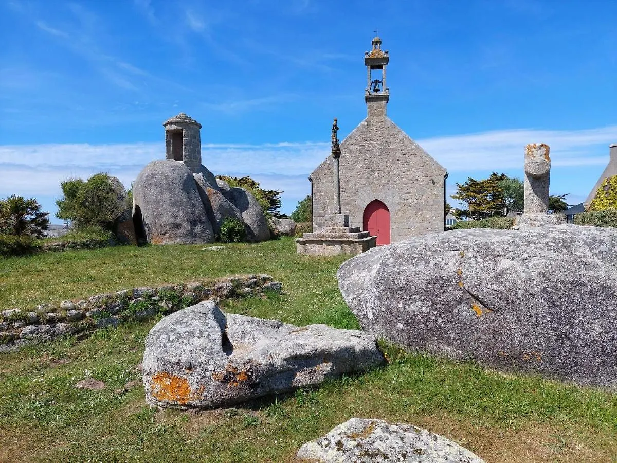 Holiday home, Plounévez-Lochrist