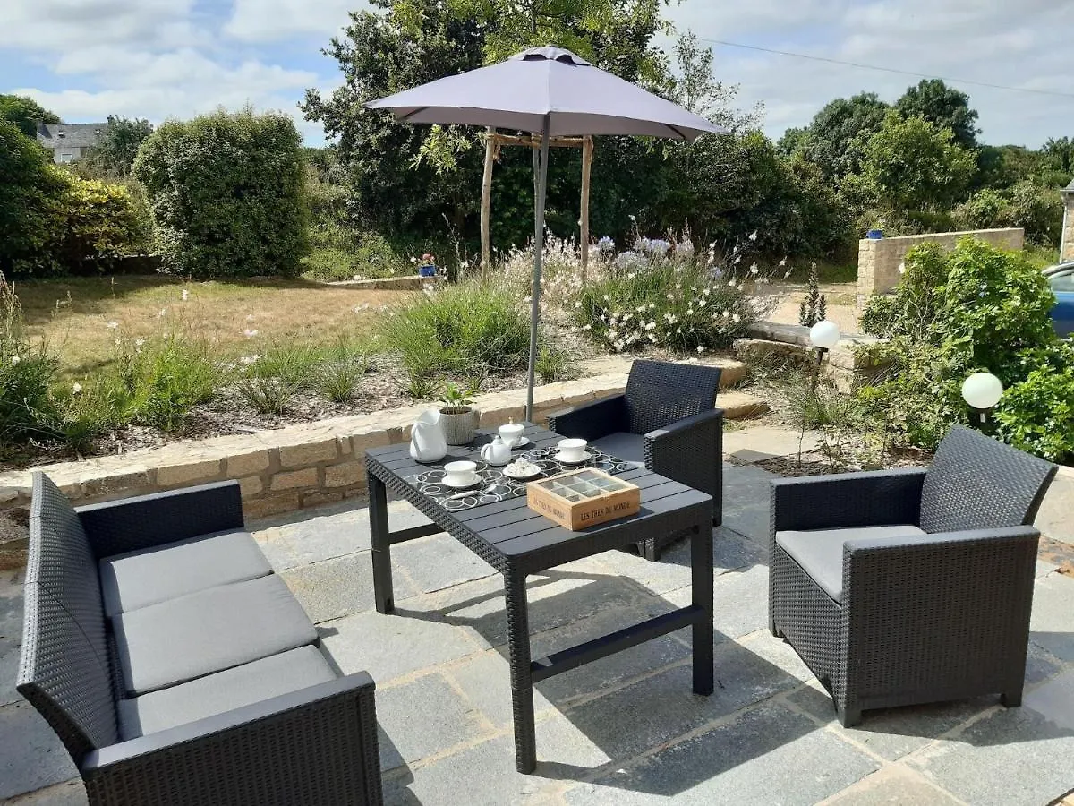 Holiday Home, Plounevez-Lochrist