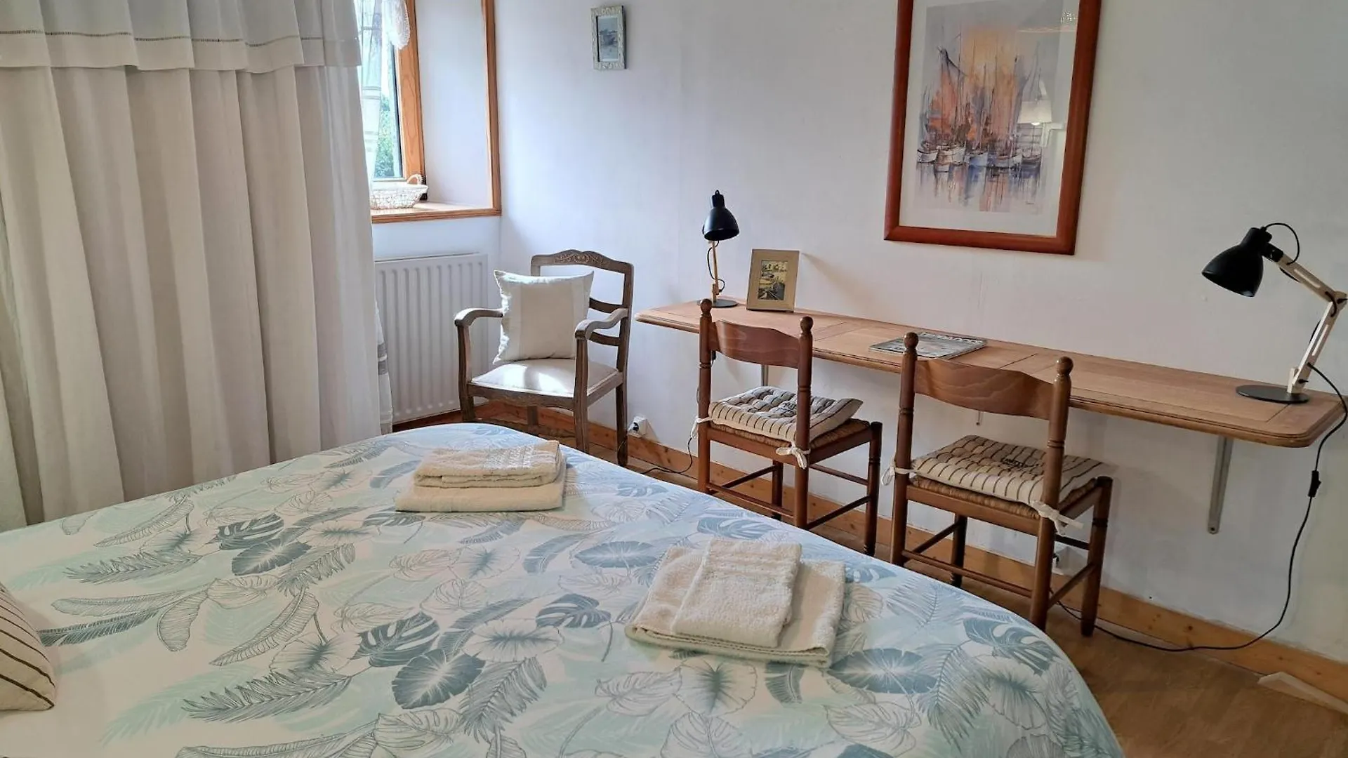 Holiday home, Plounévez-Lochrist